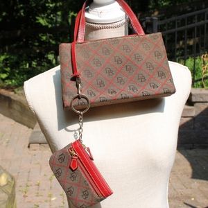 Dooney and bourke small hand bag and coin wallet set